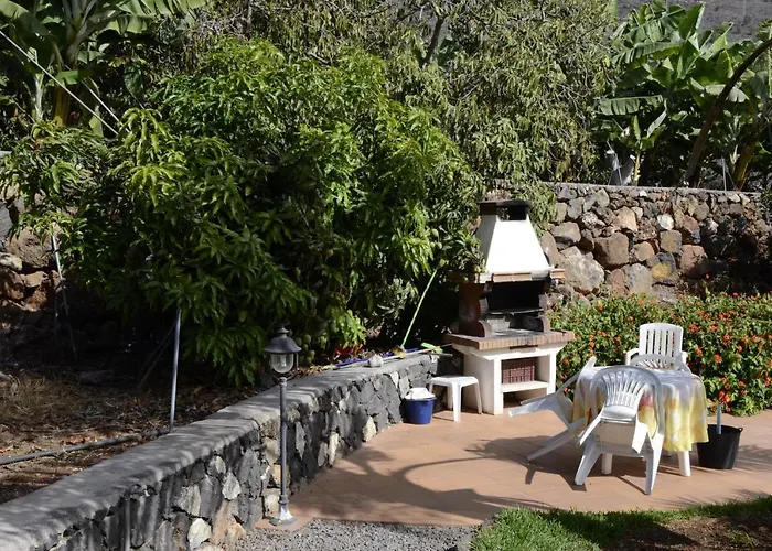 Luna וילה טיחראפה